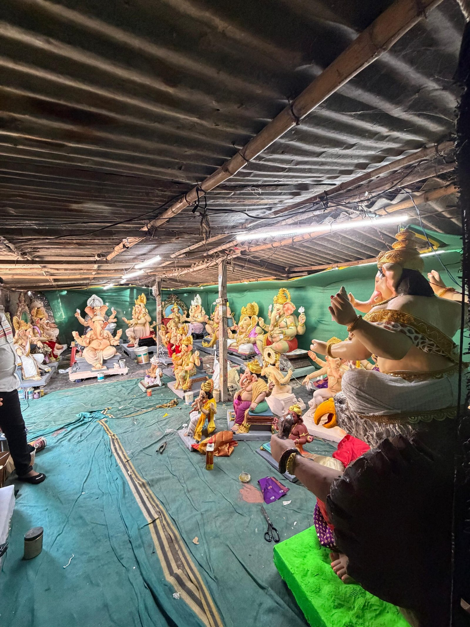 भिगवणमध्ये गणेशमूर्ती बनविण्याचे काम अंतिम टप्प्यात; दरवाढीची शक्यता